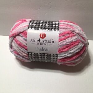 Bundle 2 for $10 Stitch Studio By Nicole Chateau Super Bulky Color Pink Spring